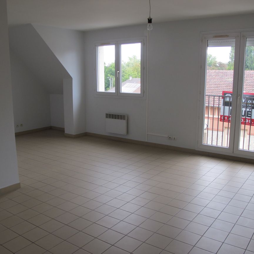 Location Appartement 3 pièces 74m² LA FERTE GAUCHER 77320 - Photo 1