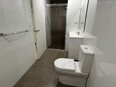 307/12 East Street Granville - Photo 4