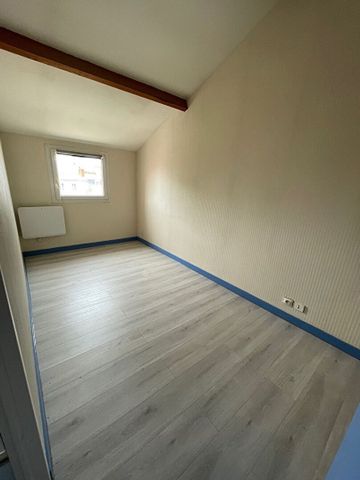 Location Appartement 3 pièces 56m² LA ROCHELLE 17000 - Photo 2