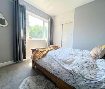 Manor Road, Wimbledon Chase, SW20 - Photo 3