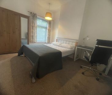 2 Bed Terraced House, Colchester Street, CV1 - Photo 5