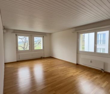 Gemütliche 4.5 Zimmer-Wohnung an ruhiger Lage - Photo 3