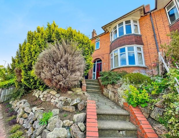 Room in a Shared House, Park Street, LU1 - Photo 1