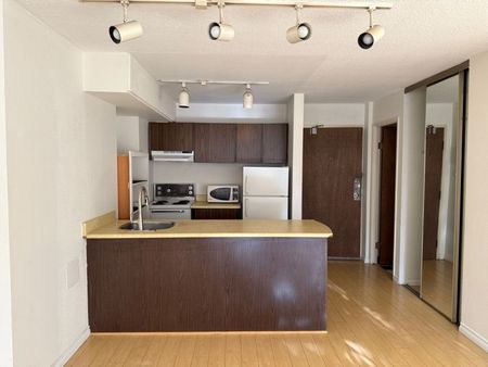 106-950 Drake St, Vancouver, BC V6Z 2B9, Canada - Photo 5