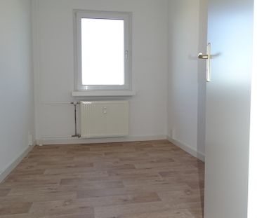 Sanierte 3-Raum Wohnung – bezugsfertig zum 01.04.2025! - Photo 1