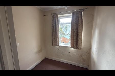 3 Bed Detached House, Roslyn Close, CR4 - Photo 4