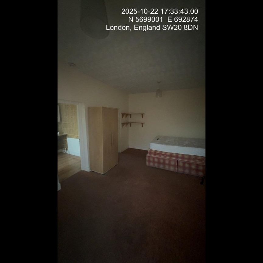 Studio Flat, Kingston Road, SW20 - Photo 1