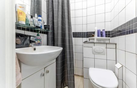 <b>Lys 2-værelses lejlighed med god planløsning – centralt i Aalborg</b><br> - Photo 2