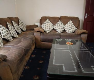 3 bedroom terraced house to rent - Photo 1