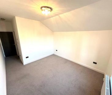 2 Bedroom Apartment To Let - Photo 2