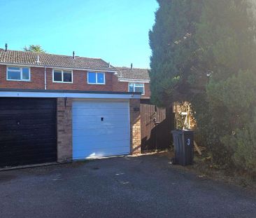 3 bedroom semi-detached house to rent - Photo 3