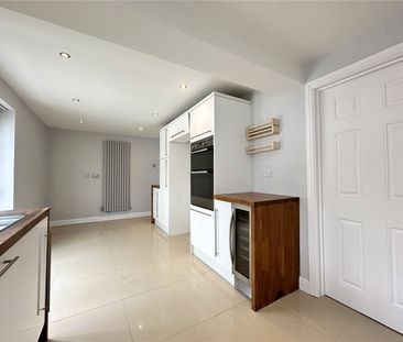 11, Birkdale Green, Leeds, West Yorkshire, LS17 7SP - Photo 6