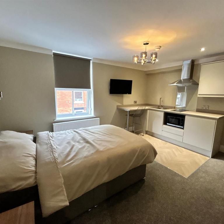 Studio to rent - Photo 1