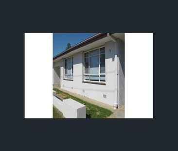 2 Bedroom Unit - Close to all Major Amenities - Photo 2