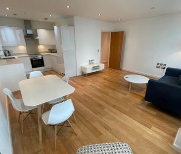 15 Lansdowne Road - Photo 2