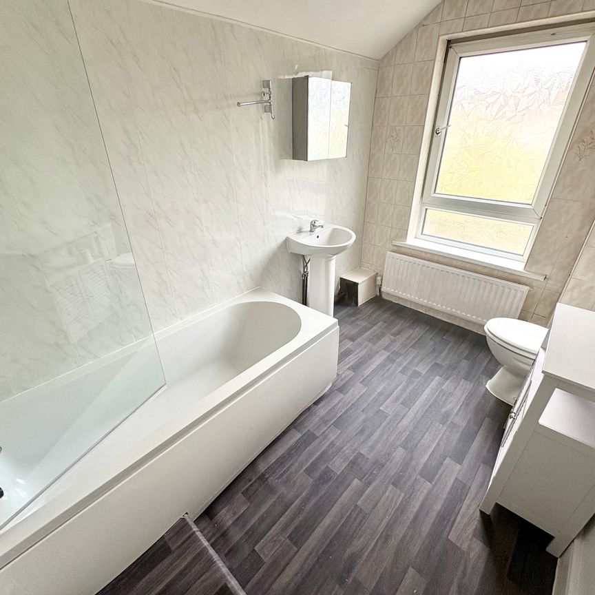 2 bedroom mid-terrace to rent Meynell Street, Derby - Photo 1