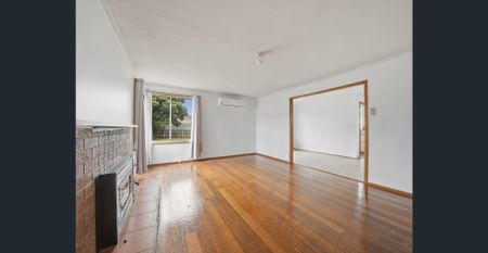 3 Bedroom Family Home in Gagebrook - Photo 2