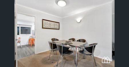 PERFECT FAMILY HOME - Photo 3