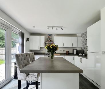 3 bedroom detached house to rent - Photo 5