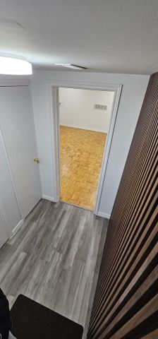 For Lease - 382 Pinemeadow Avenue, Mississauga, Ontario - Photo 3