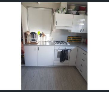 Spacious 4-Bedroom Family Home in a Convenient Location - Photo 5