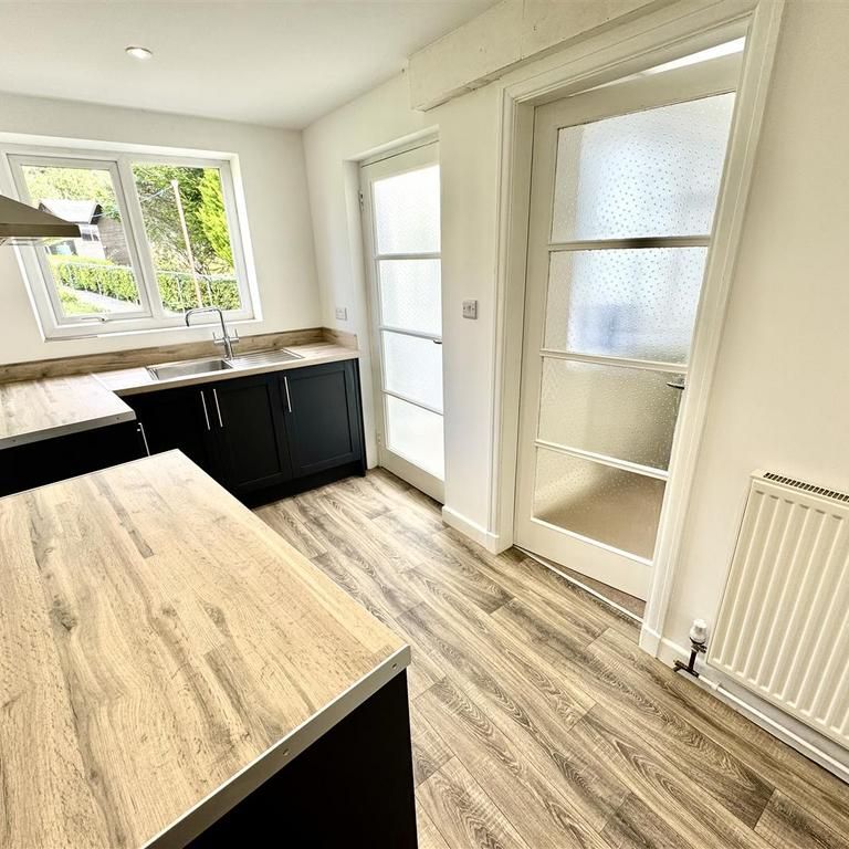 2 bedroom terraced house to rent - Photo 1