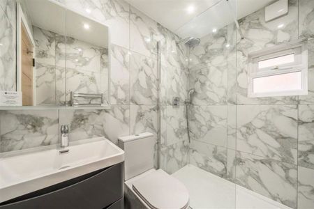 Goldsboro Road, Nine Elms, SW8 - Photo 4