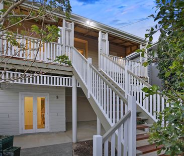 Elegant Queenslander With Dual Space Living - Photo 6