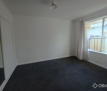 Great Central Location - Photo 2