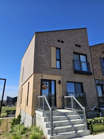 For Lease - 1 Benninger Drive, Kitchener, Ontario - Photo 4