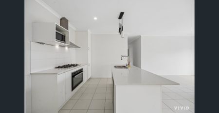 Comfortable Living in a Convenient Sinagra Location! - Photo 5
