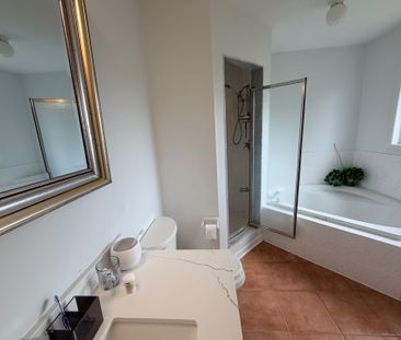 For Lease - 39 Moresby Street, Richmond Hill, Ontario - Photo 6