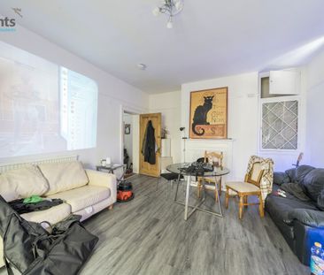 6 bedroom terraced house to rent - Photo 1