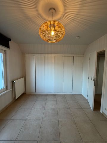 Gezellig appartement met 2 slaapkamers in Zwevezele! - Photo 3