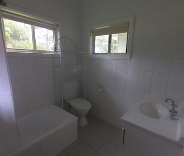 TIDY 3 BEDROOM HOME - Photo 6