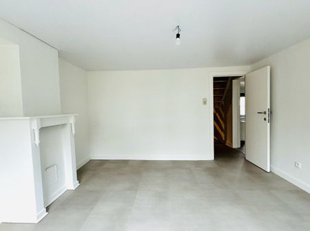 Ruim duplex-appartement in het hart van Bornem. - Photo 4