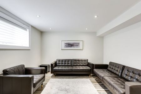 For Lease - 15 Sunnydale Drive, Toronto, Ontario - Photo 2