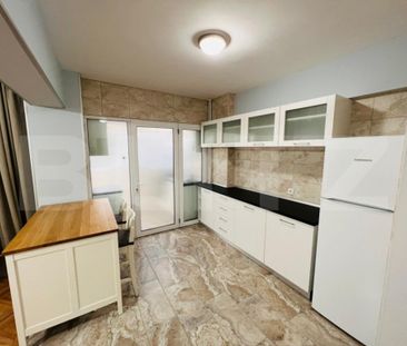 Studio spatios de 45 mp, mobilat modern, zona centrala - Photo 5