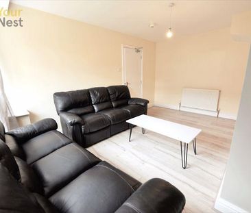 4 bedroom house to rent - Photo 2