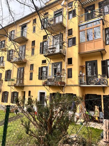 Charmante 2-Zimmer-Wohnung in Graz Geidorf, Ateliercharakter, ruhig, ohne Lift, ideal für Sportliche. - Photo 2