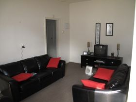 Property Management67c Wellington Street, Freemans Bay - Unit for Rent - Photo 2