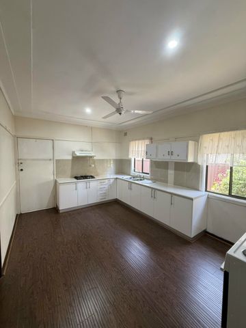 6 Blackall Street, Revesby NSW - Photo 3