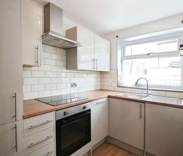 2 bedroom terraced house to rent - Photo 6