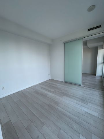 For Lease - 290 Adelaide Street Unit# 3902, Toronto, Ontario - Photo 2