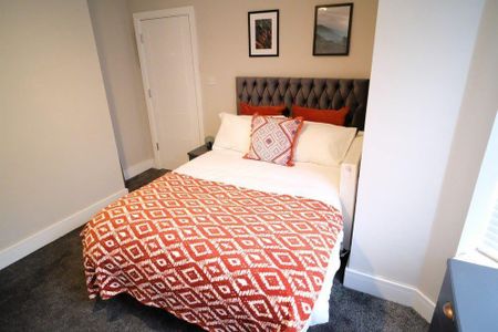 1 bedroom in a house share to rent - Photo 5