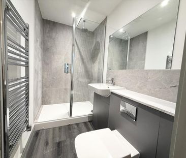 2 bedroom penthouse to rent - Photo 4