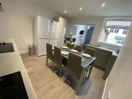 1 bedroom in a house share to rent - Photo 5