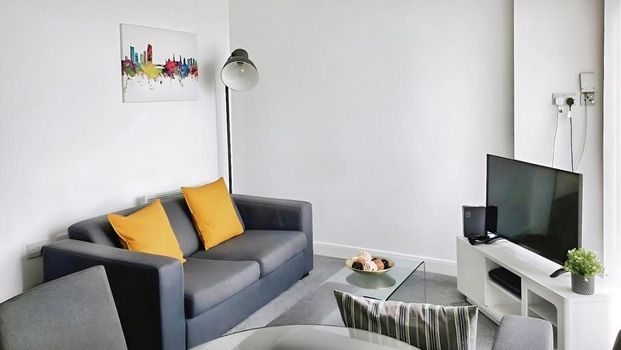 2 bedroom flat to rent - Photo 1