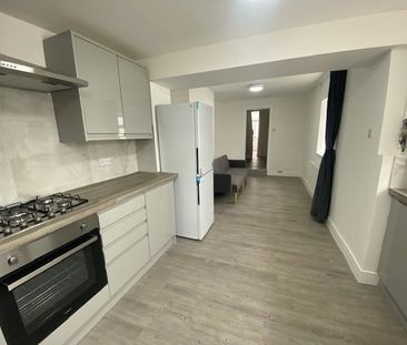 Bertram Street, Cardiff - Photo 2