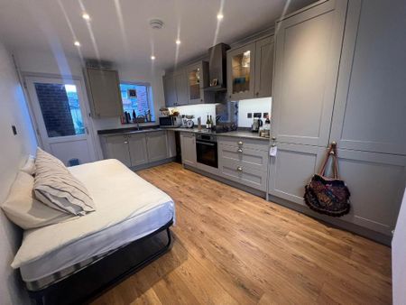 3 bedroom house to rent - Photo 2